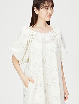 リリーブラウン　Lily brown Vネックボリュームワンピース LILY BROWN（リリーブラウン）の「Vネックボリュームワンピース